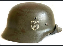 Waffen SS helmet M40 / from Ukraine