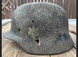 Wehrmacht helmet M40 / from Stalingrad 