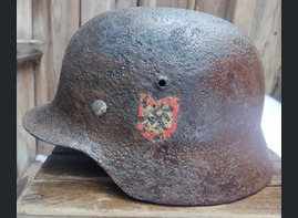 Waffen SS helmet M35 DD / from Novgorod