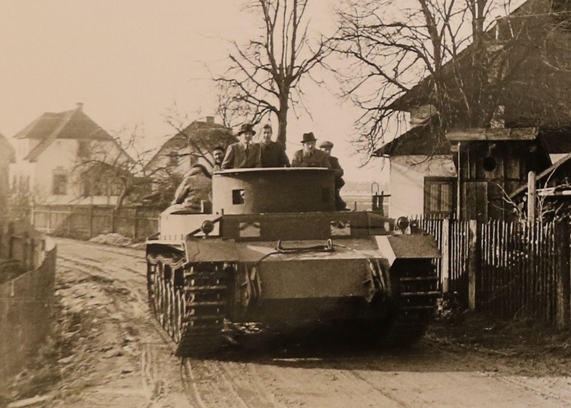  Ferdinand Porsche in an experimental tank of his own design at the site "Nibelungenverke"