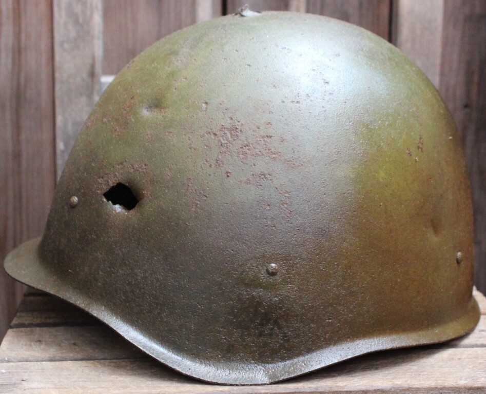 Soviet helmet SSh40 / from Karelia