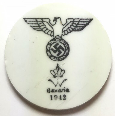 Refrigerator magnet from the dishes of the Deutsches Reich