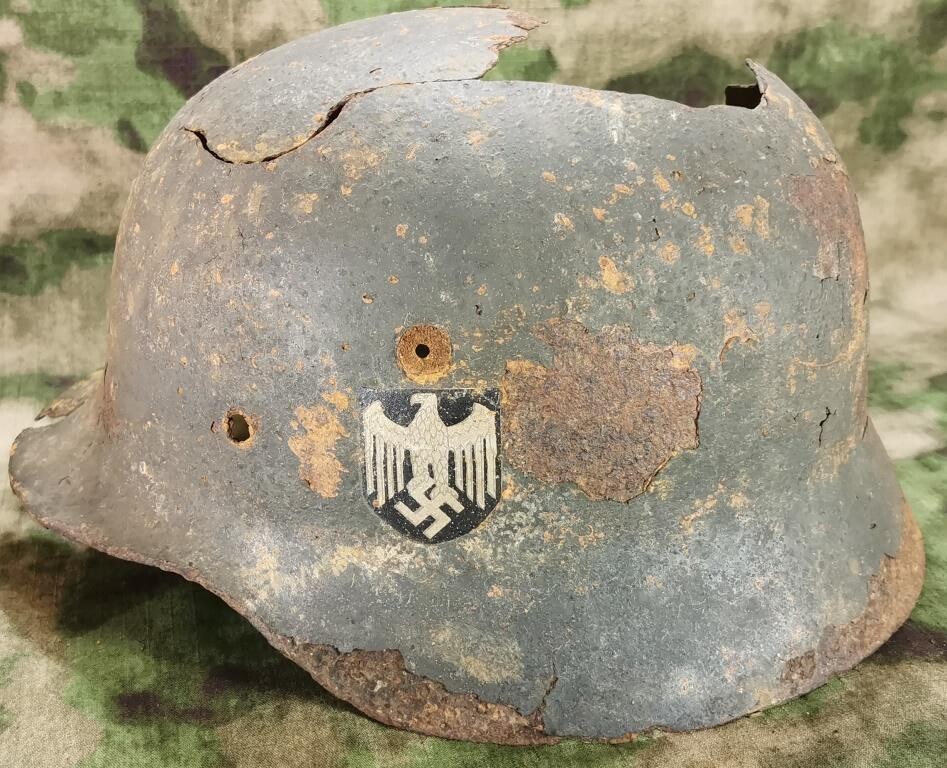Wehrmacht helmet M35 / from Novgorod