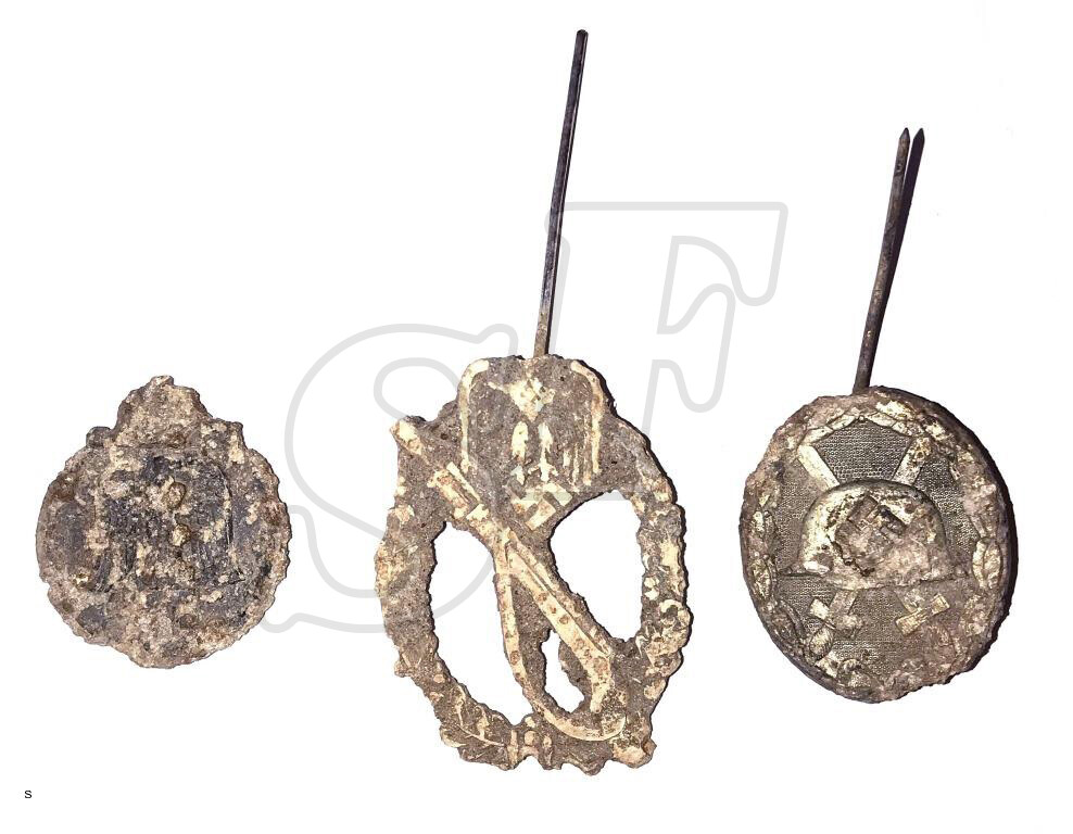 Eastern Front Medal + Infantry Assault Badge + Wound Badge