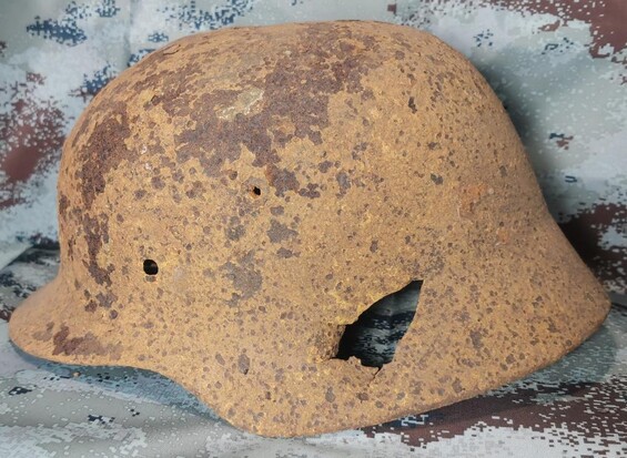 German helmet M40