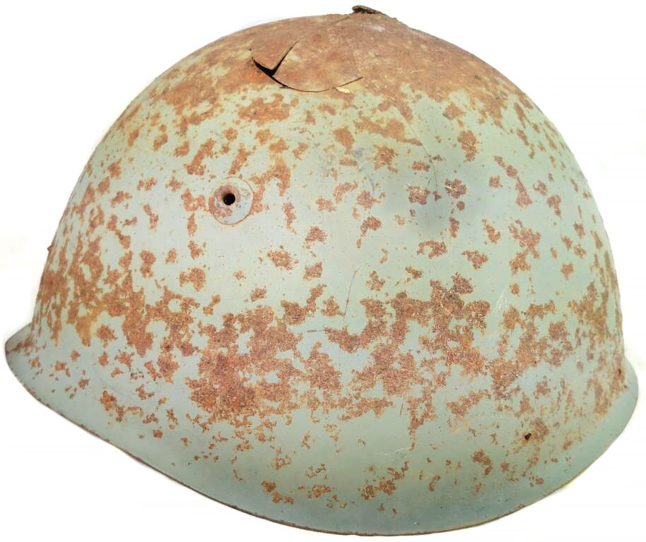 Italian helmet M33 / from Stalingrad