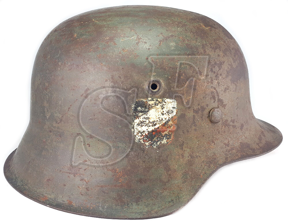 Wehrmacht helmet M42 / from Leningrad