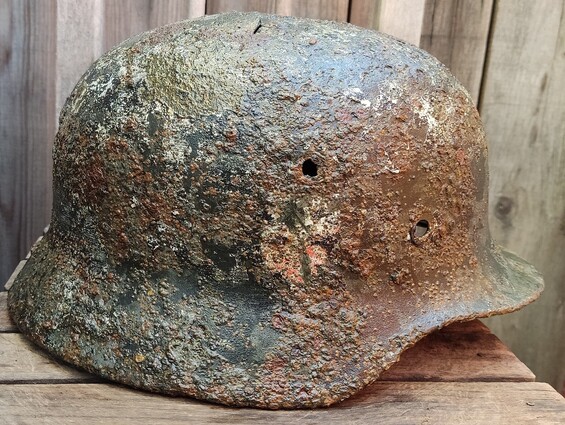 Wehrmacht helmet M35 DD / from Smolensk