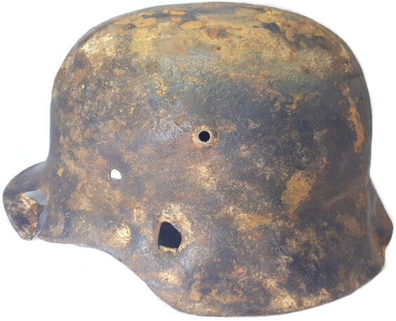 German helmet M40 / from Kursk