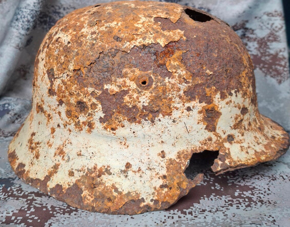 Winter camo German helmet M35 / Leningrad region