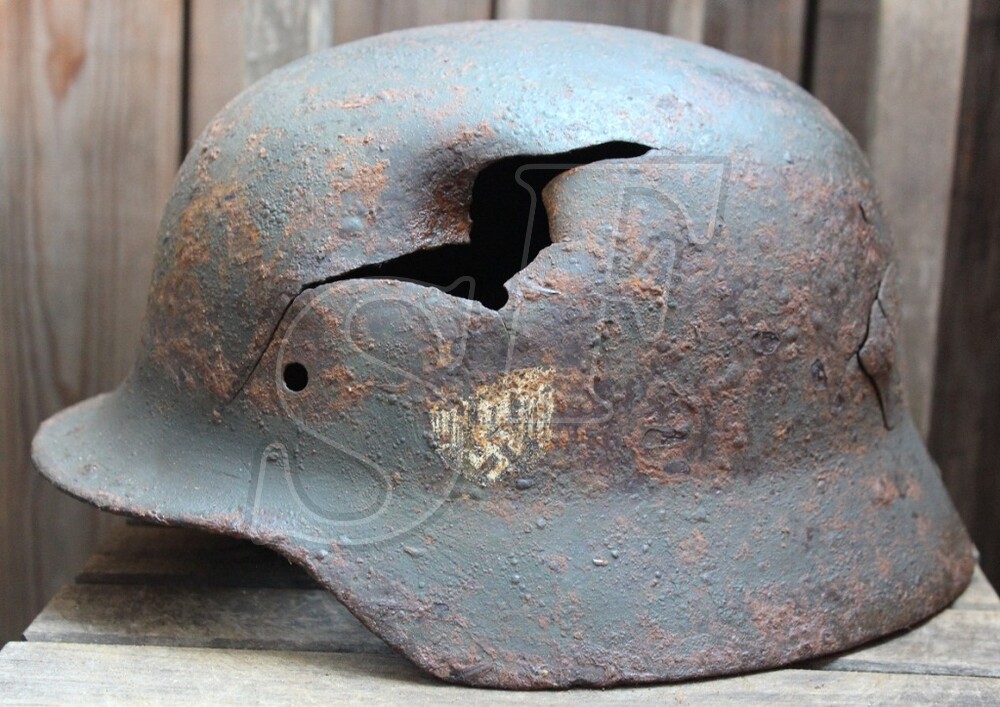 German helmet М35 from Novgorod region