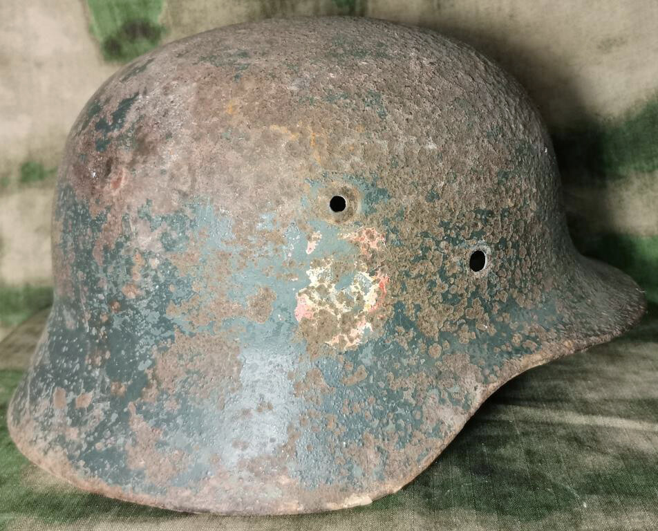 Waffen SS helmet M35 DD / from Demyansk pocket