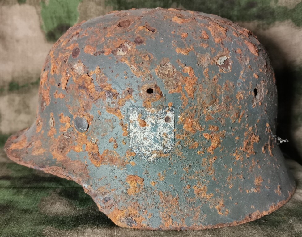 Wehrmacht helmet M35 DD
