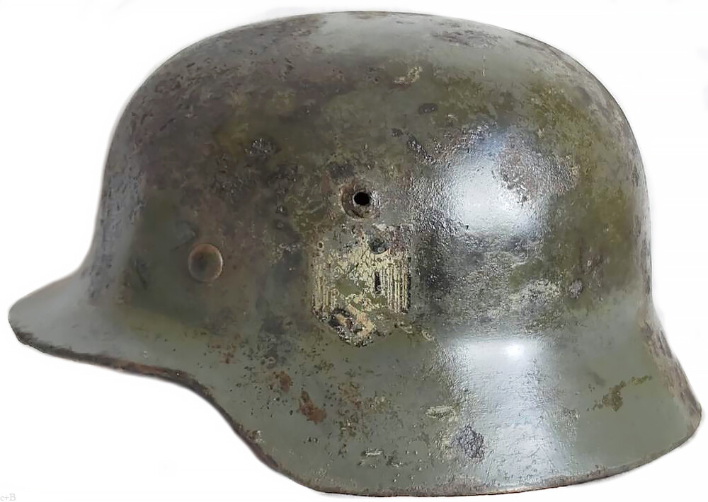Wehrmacht helmet M35 DD / from Stalingrad