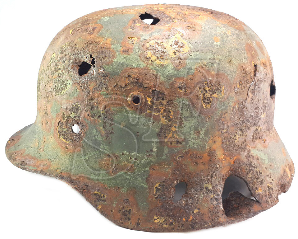 German helmet M35 / from Stalingrad