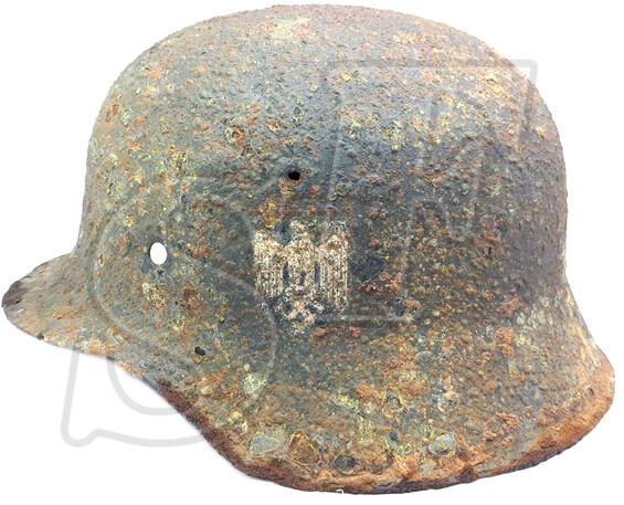 Wehrmacht helmet M42 / from Leningrad