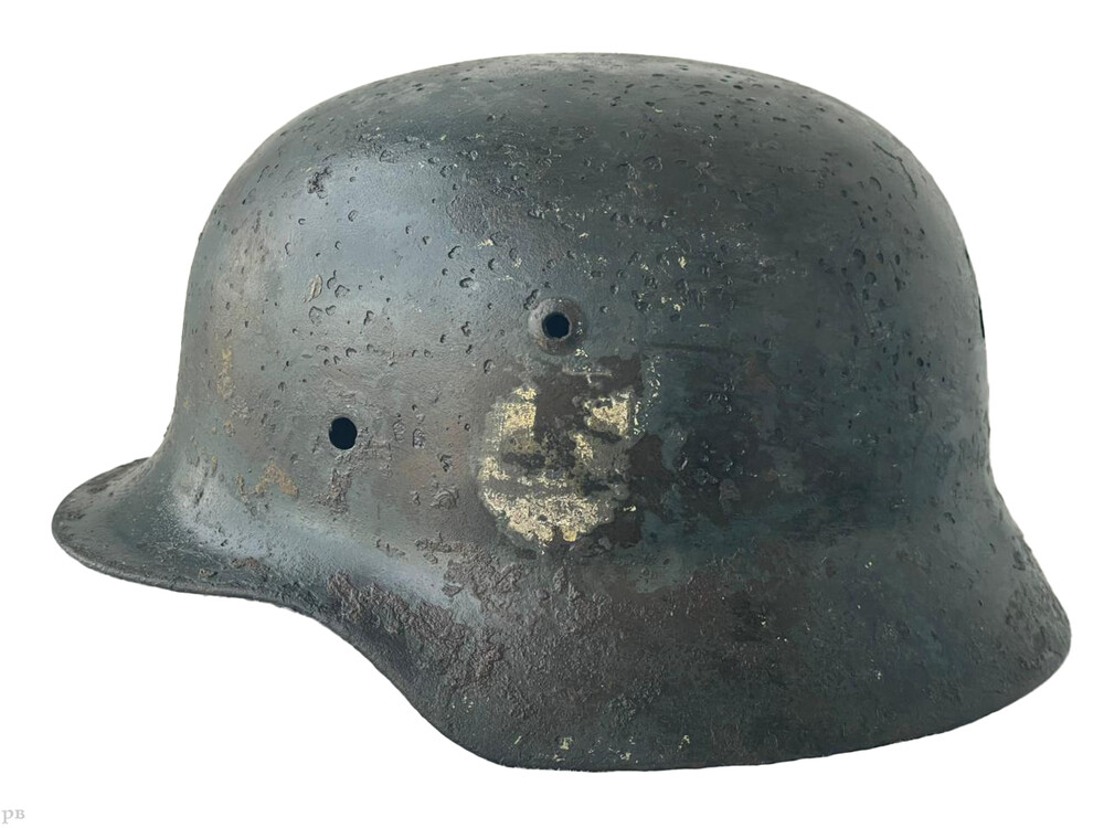 German helmet M35 / from Konigsberg