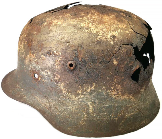 German helmet M35 / from Stalingrad