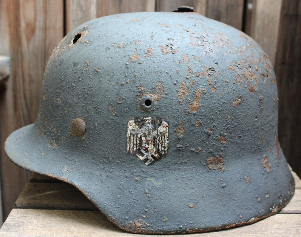 Wehrmacht helmet M35 DD / from Novgorod