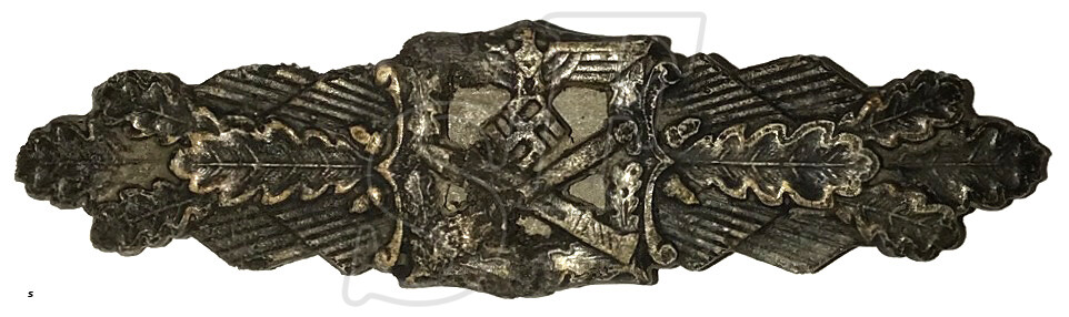 Close Combat Clasp in Bronze (for 15 battles)