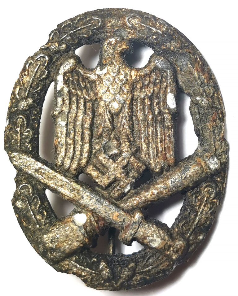 General Assault Badge / from Korocha
