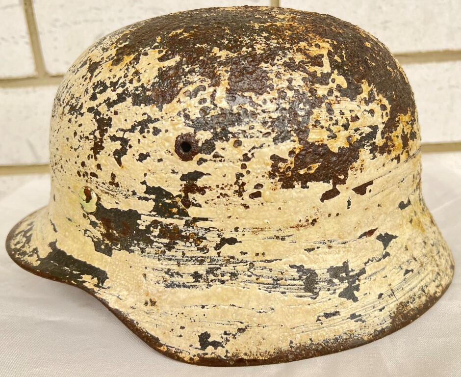 Winter camo German helmet M35 / from Stalingrad