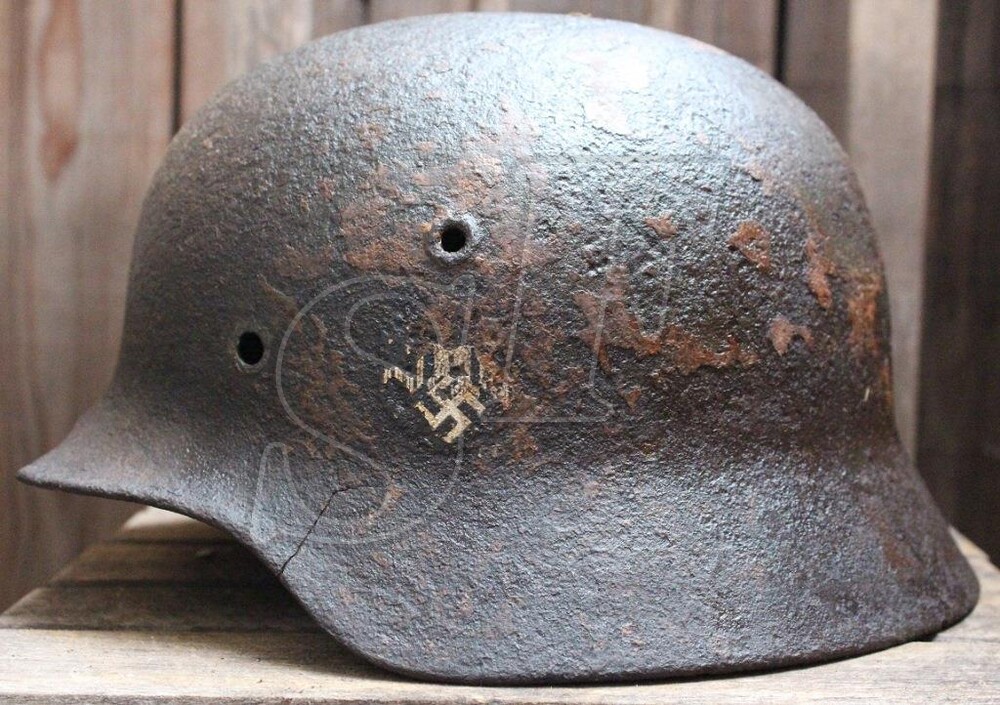 German helmet М40 from Novgorod region
