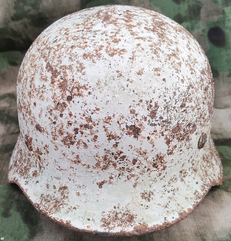 Winter camo German helmet M40 / from Vitebsk