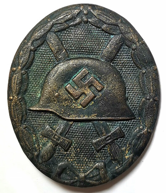 Black Wound Badge / from Staraya Russa
