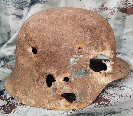 German helmet M35 DD / from Stalingrad