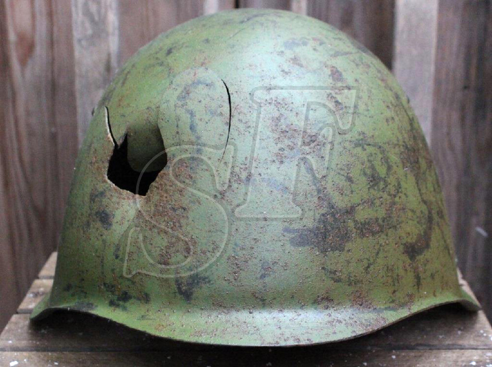 Soviet helmet SSh39 / from Leningrad