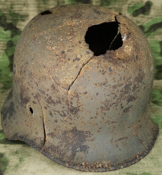 German helmet M40 / from Stalingrad