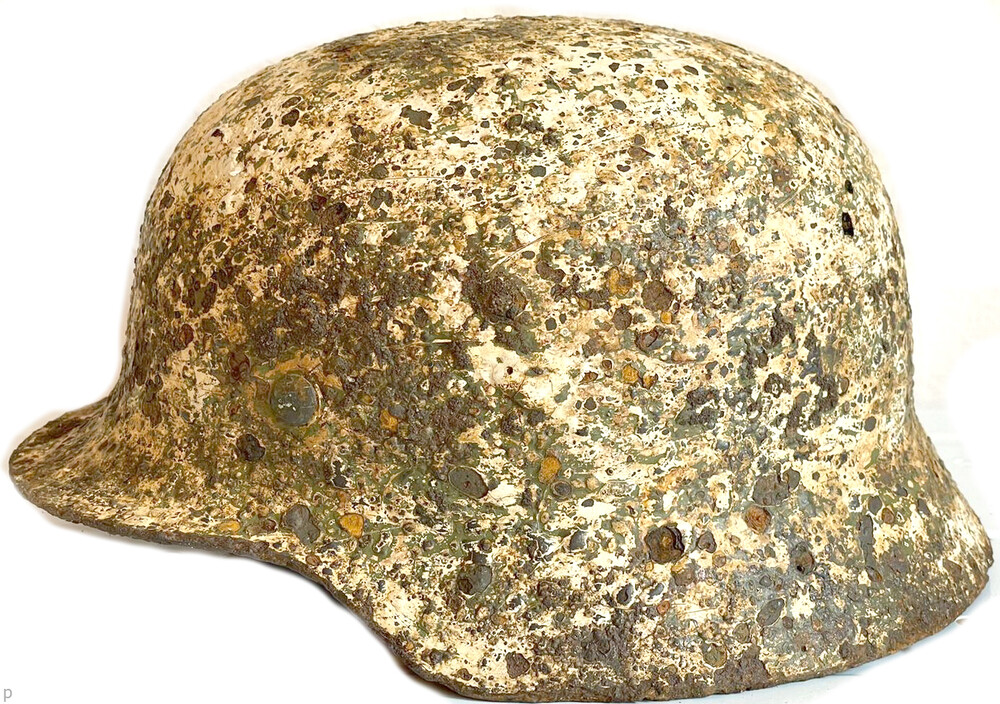 Winter camo German helmet M35 / from Demyansk pocket