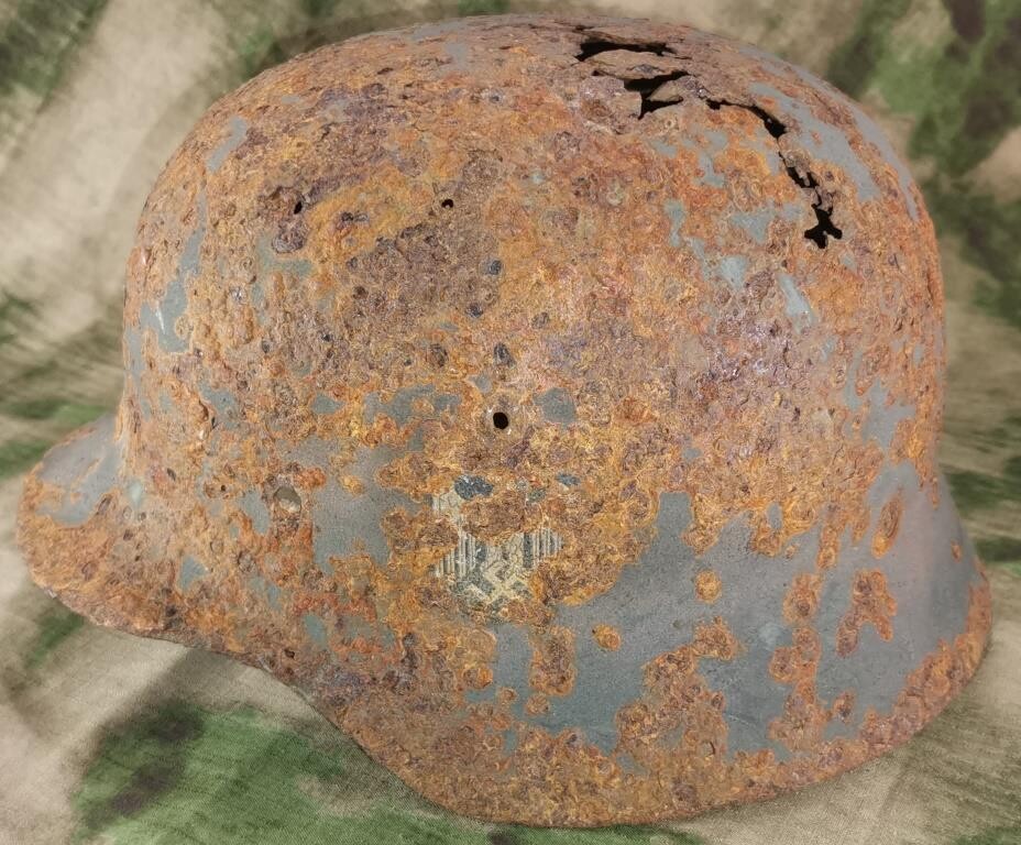 Wehrmacht helmet M35 DD / from Stalingrad