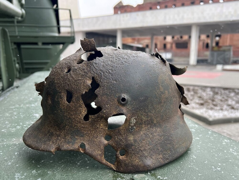 German helmet M40 / from Stalingrad