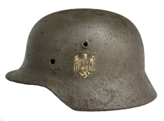 Restored Heer helmet M40