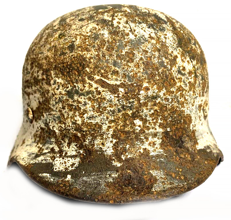 Winter camo German helmet M40 / from Demyansk
