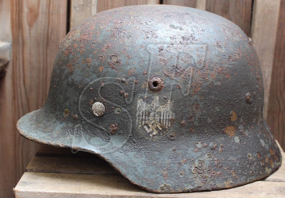 Wehrmacht helmet M35 / from Smolensk