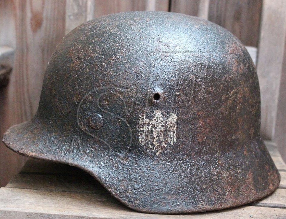 German helmet M40, Wehrmacht / from Stalingrad