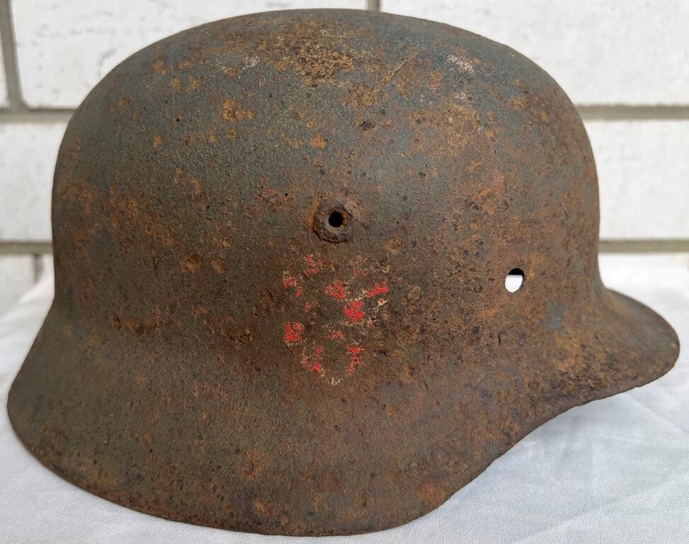 Croatian helmet M40 / from Stalingrad