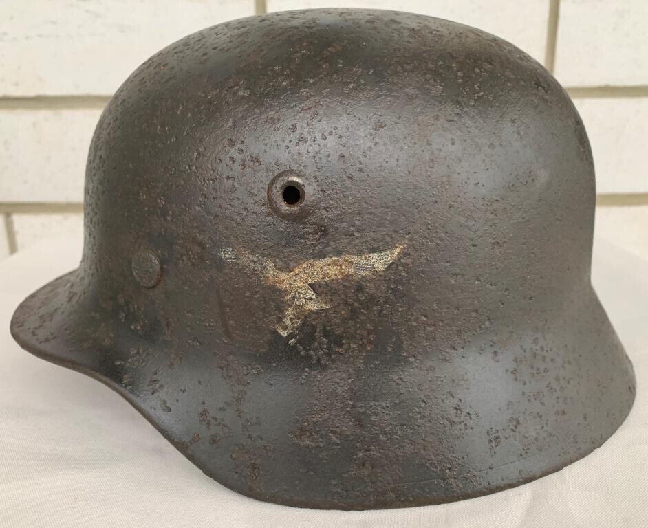 Luftwaffe helmet M40 / from Stalingrad