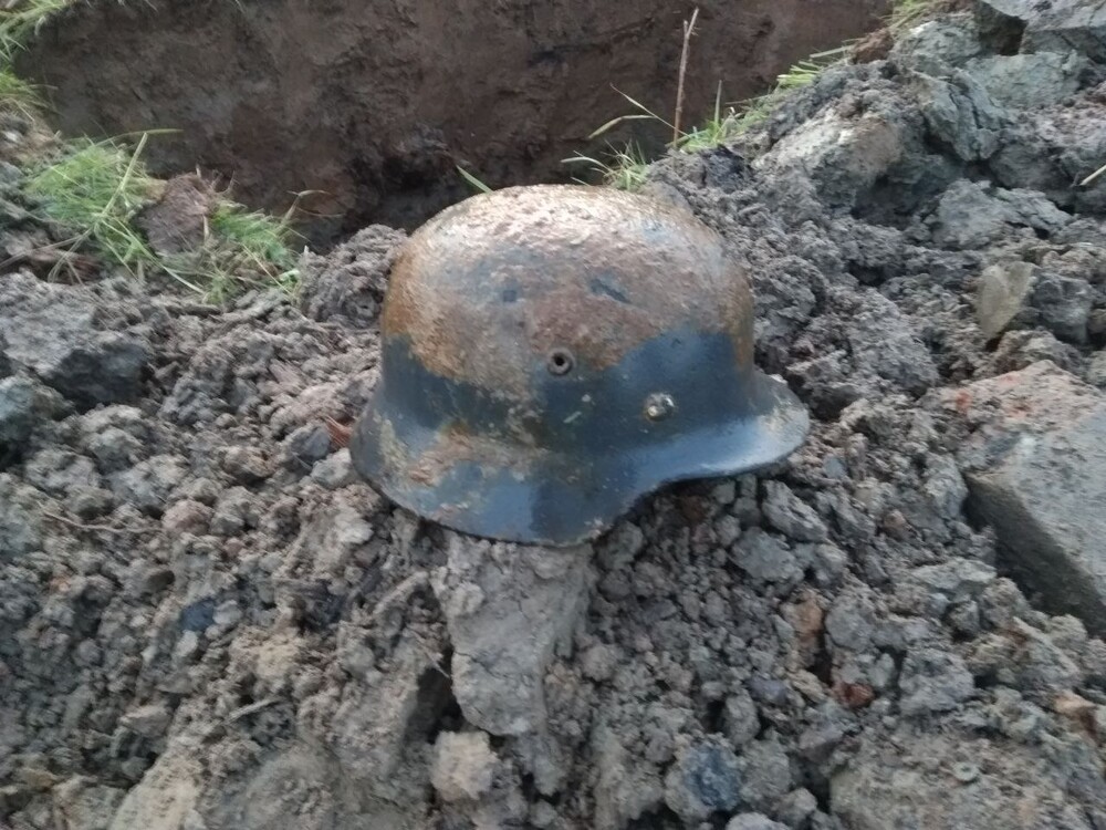Wehrmacht helmet M40 / from Kalinin