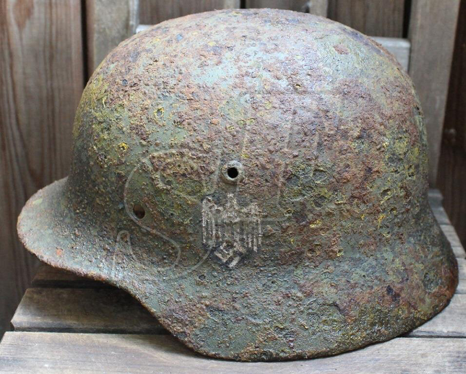 Wehrmacht helmet M35 / from Pskov