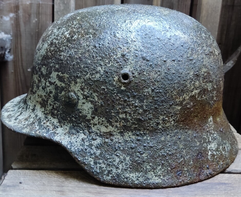 Winter Camo German helmet M40 / from Pskov
