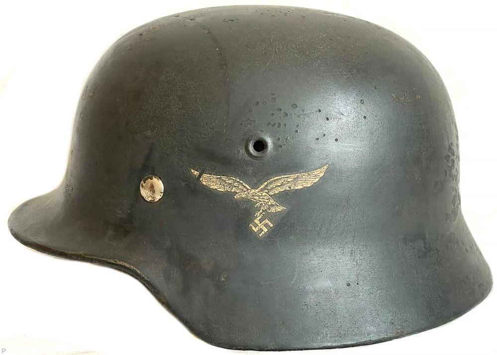 Luftwaffe helmet M40 / from Stalingrad