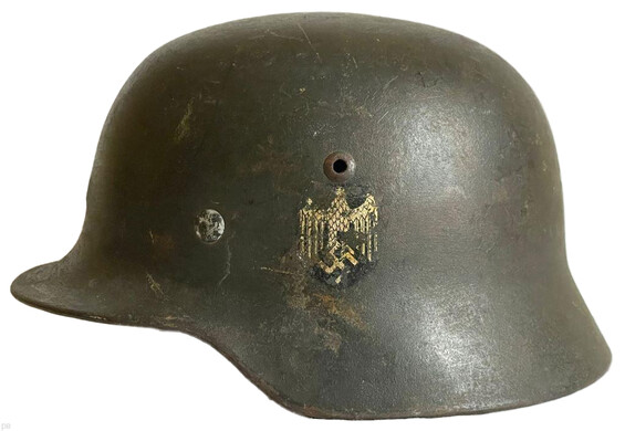 Wehrmacht helmet M35 / from Leningrad
