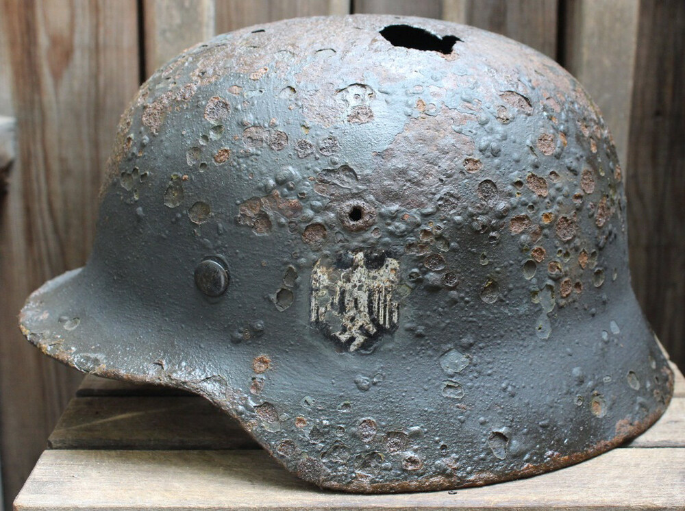 Wehrmacht helmet M35 DD / from Novgorod