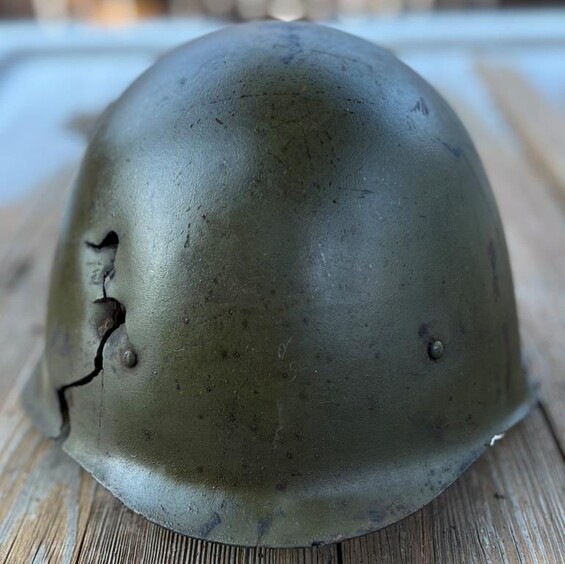 Soviet helmet SSh40 / from Leningrad