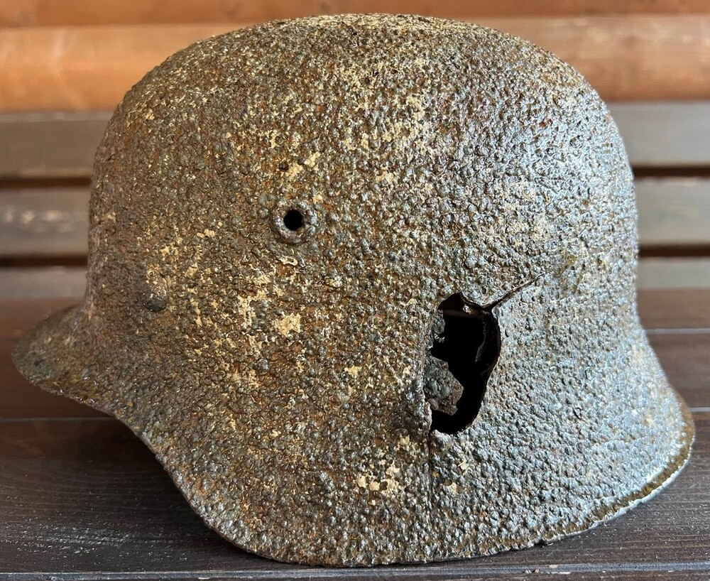 German helmet M40 / from Leningrad