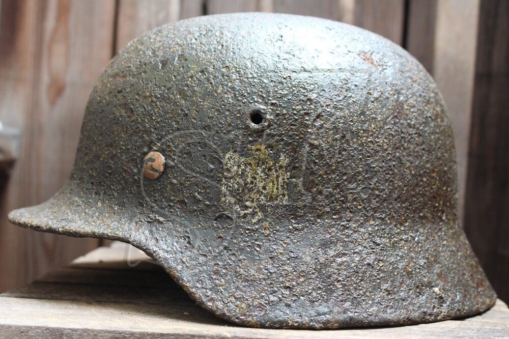 German helmet М40 from Novgorod region